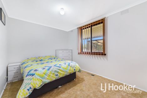 Property photo of 30 Wren Street Hampton Park VIC 3976