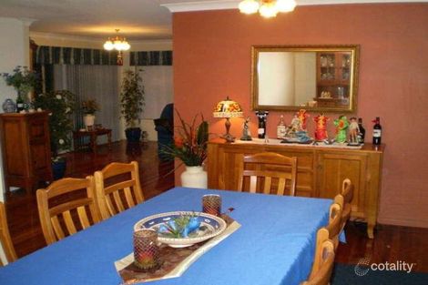 Property photo of 4 Farsley Court Kippa-Ring QLD 4021