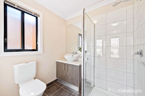 Property photo of 24 Toolern Waters Drive Weir Views VIC 3338