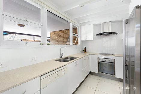 Property photo of 1/13 Hooker Boulevard Broadbeach Waters QLD 4218