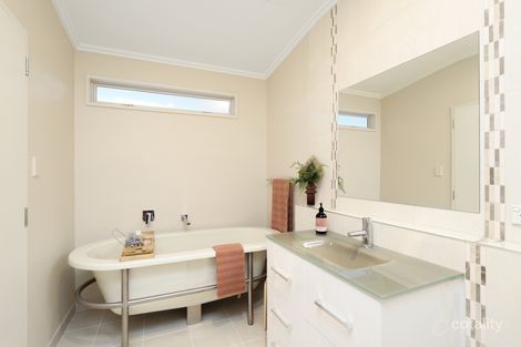Property photo of 7 Hatia Grove Ferny Grove QLD 4055