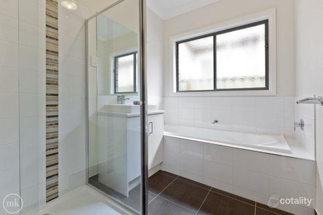 Property photo of 46 Peterborough Drive Doreen VIC 3754