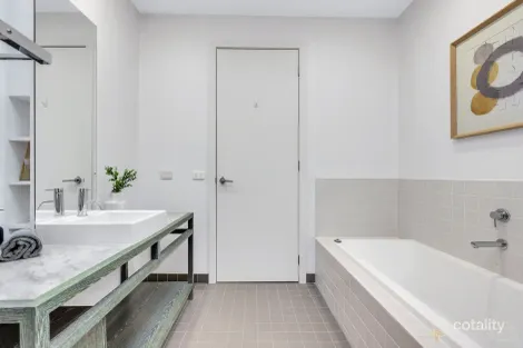 Property photo of 11 Evergreen Circuit Cheltenham VIC 3192