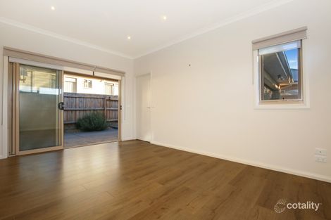 Property photo of 1/36 Lyell Parade Greensborough VIC 3088
