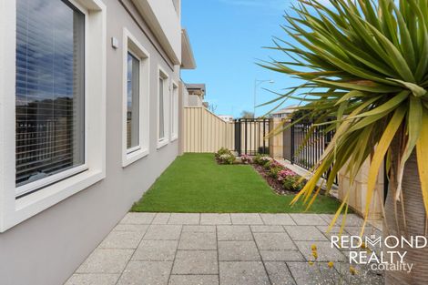 Property photo of 10 Picnic Parade Burns Beach WA 6028