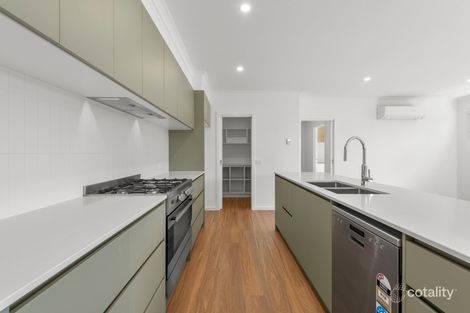 31 Raam Cct, Armstrong Creek, VIC 3217