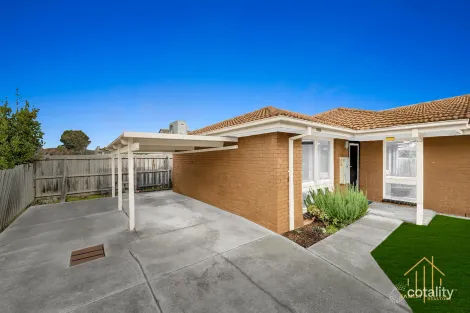 Property photo of 3/10 Duff Street Cranbourne VIC 3977