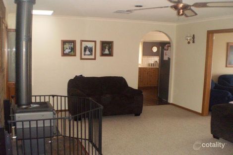 Property photo of 15 Fourth Street Millicent SA 5280