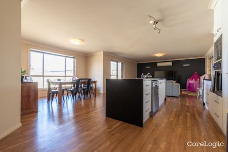 Property photo of 15 Tyrrell Grove Cessnock NSW 2325