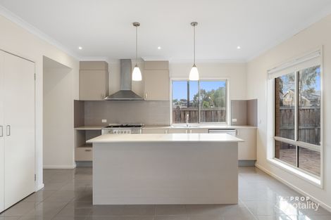 Property photo of 39 Carpentaria Crescent Point Cook VIC 3030