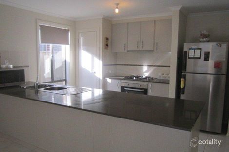 Property photo of 6 Wagner Close Cranbourne East VIC 3977