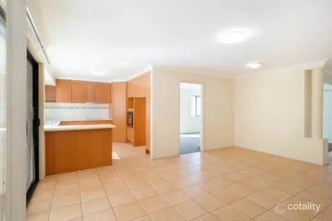 Property photo of 2 Lockwood Place Molendinar QLD 4214