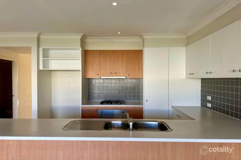 Property photo of 25E Wentworth Drive Taylors Lakes VIC 3038