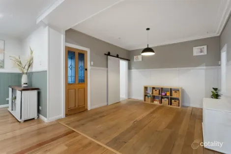 Property photo of 103 Blackall Street Basin Pocket QLD 4305