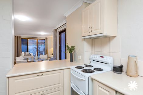 Property photo of 1/256 Labouchere Road Como WA 6152