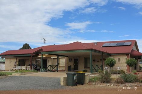 9 Moss Pde, Wickepin, WA 6370