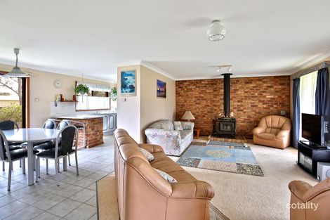 Property photo of 13 The Triangle Culburra Beach NSW 2540