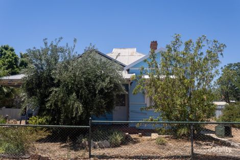 5 Craddock Rd, Merredin, WA 6415