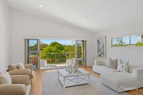 Property photo of 16 Figtree Bay Drive Kincumber NSW 2251