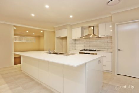 Property photo of 79 Sunstone Boulevard Treeby WA 6164