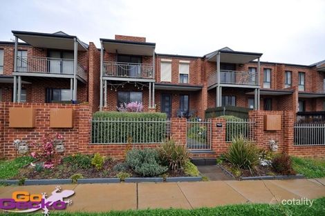 Property photo of 324 Anthony Rolfe Avenue Gungahlin ACT 2912