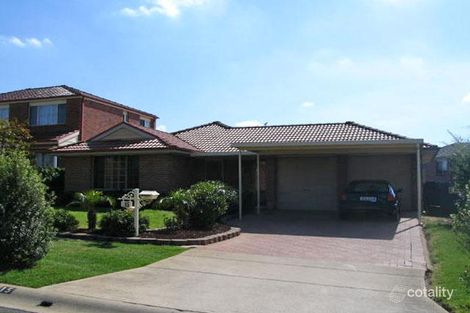 15 White Cliffs Ave, Hoxton Park, NSW 2171