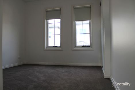 Property photo of 2/47 Tamar Grove Oakleigh VIC 3166