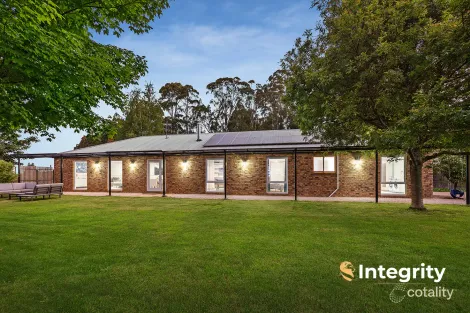 Property photo of 48 Deviation Road Kinglake Central VIC 3757