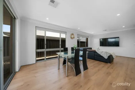 Property photo of 27 Langsett Street Aveley WA 6069