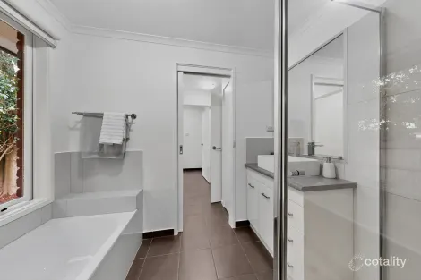 Property photo of 2/25 Armstrong Road Heathmont VIC 3135