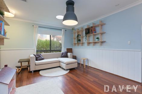 Property photo of 8/18 Flora Terrace Watermans Bay WA 6020