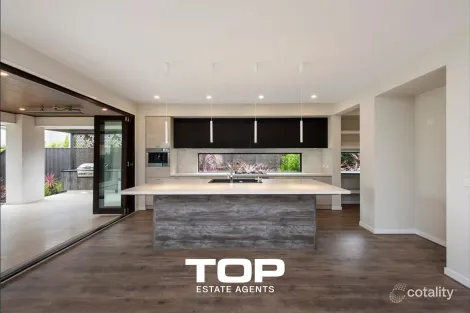 Property photo of 15 Springbrook Drive Clyde North VIC 3978