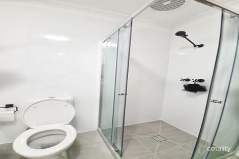 Property photo of 19 Melbourne Road St Johns Park NSW 2176