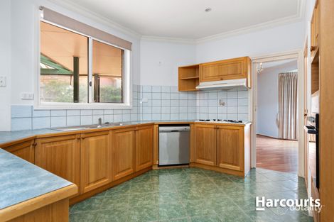 Property photo of 3 Ezard Close Berwick VIC 3806