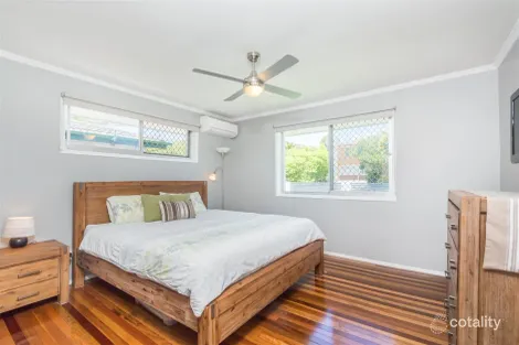 Property photo of 8 Pyrope Street Camp Hill QLD 4152
