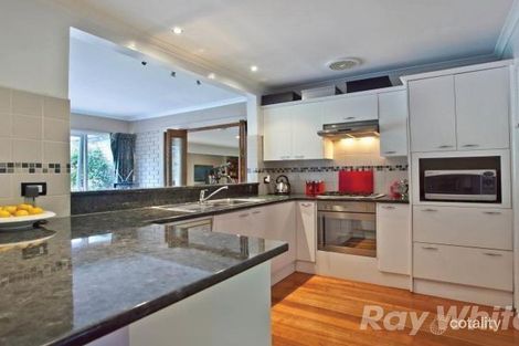 Property photo of 798 Highbury Road Glen Waverley VIC 3150