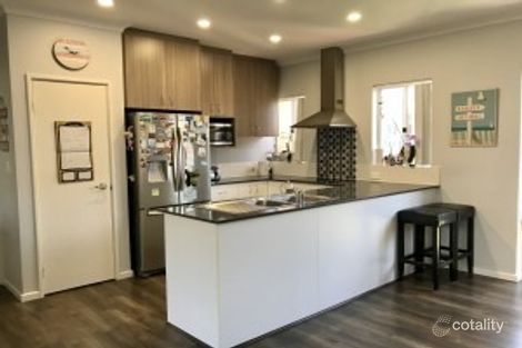 72 Bottlenose Cct, Waikiki, WA 6169