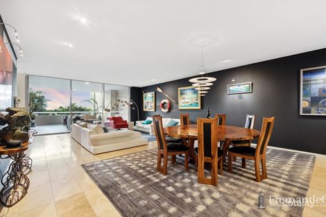 2/11 Leighton Beach Bvd, North Fremantle, WA 6159