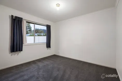 Property photo of 37 Alawarra Road Springdale Heights NSW 2641