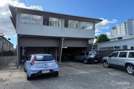 2/5 Elder Ent, Burleigh Heads, QLD 4220