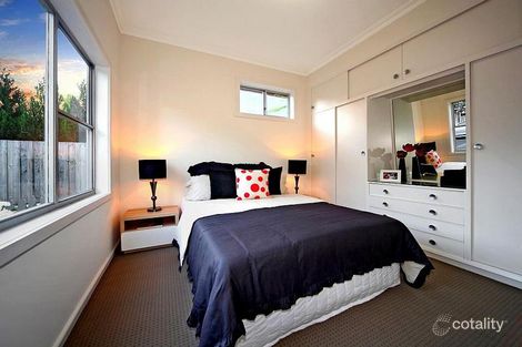 Property photo of 19 Ruabon Road Toorak VIC 3142