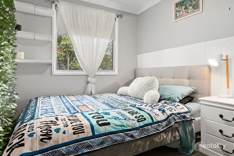 Property photo of 74 Fassifern Road Blackalls Park NSW 2283