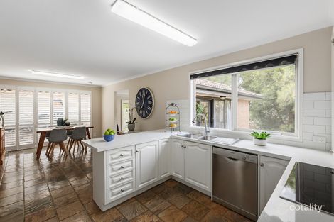 Property photo of 46 Crawley Grove Ringwood North VIC 3134