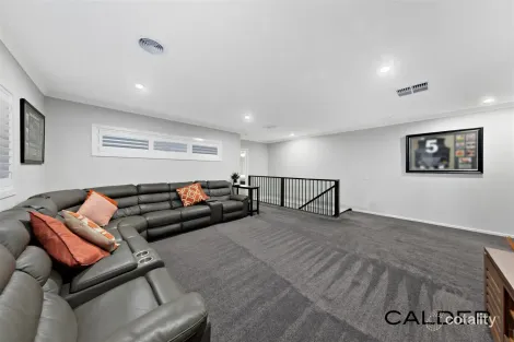 Property photo of 14 Art Deco Drive Deanside VIC 3336