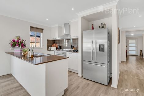 Property photo of 10 Burlington Entrance Mickleham VIC 3064