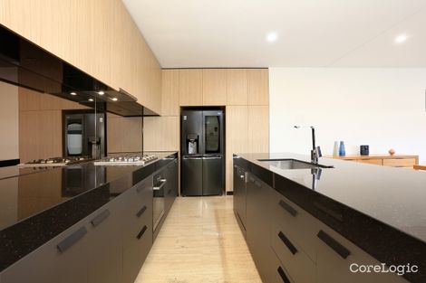 Property photo of 6 The Boulevarde Benowa QLD 4217