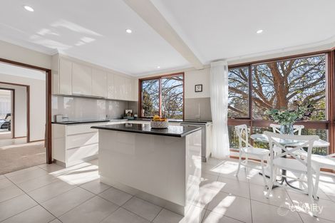 Property photo of 62 Alroy Circuit Hawker ACT 2614