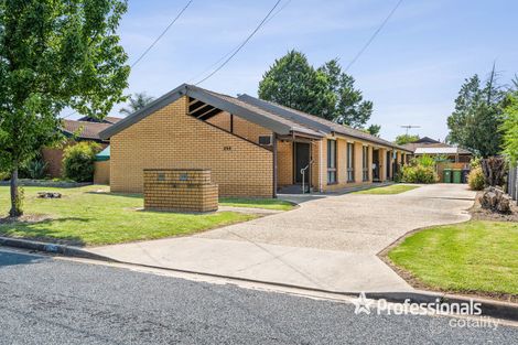 Property photo of 1/396E Ross Circuit Lavington NSW 2641