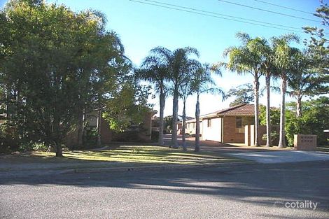 10-12 Lake St, Budgewoi, NSW 2262