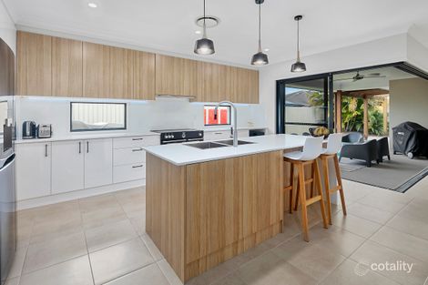 Property photo of 6 Maged Place Thornlands QLD 4164